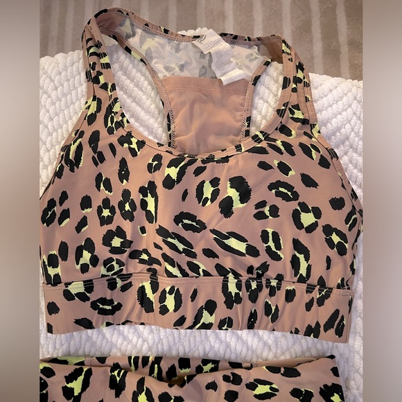 Fabletics Active Set - animal print - Picture 3 of 4
